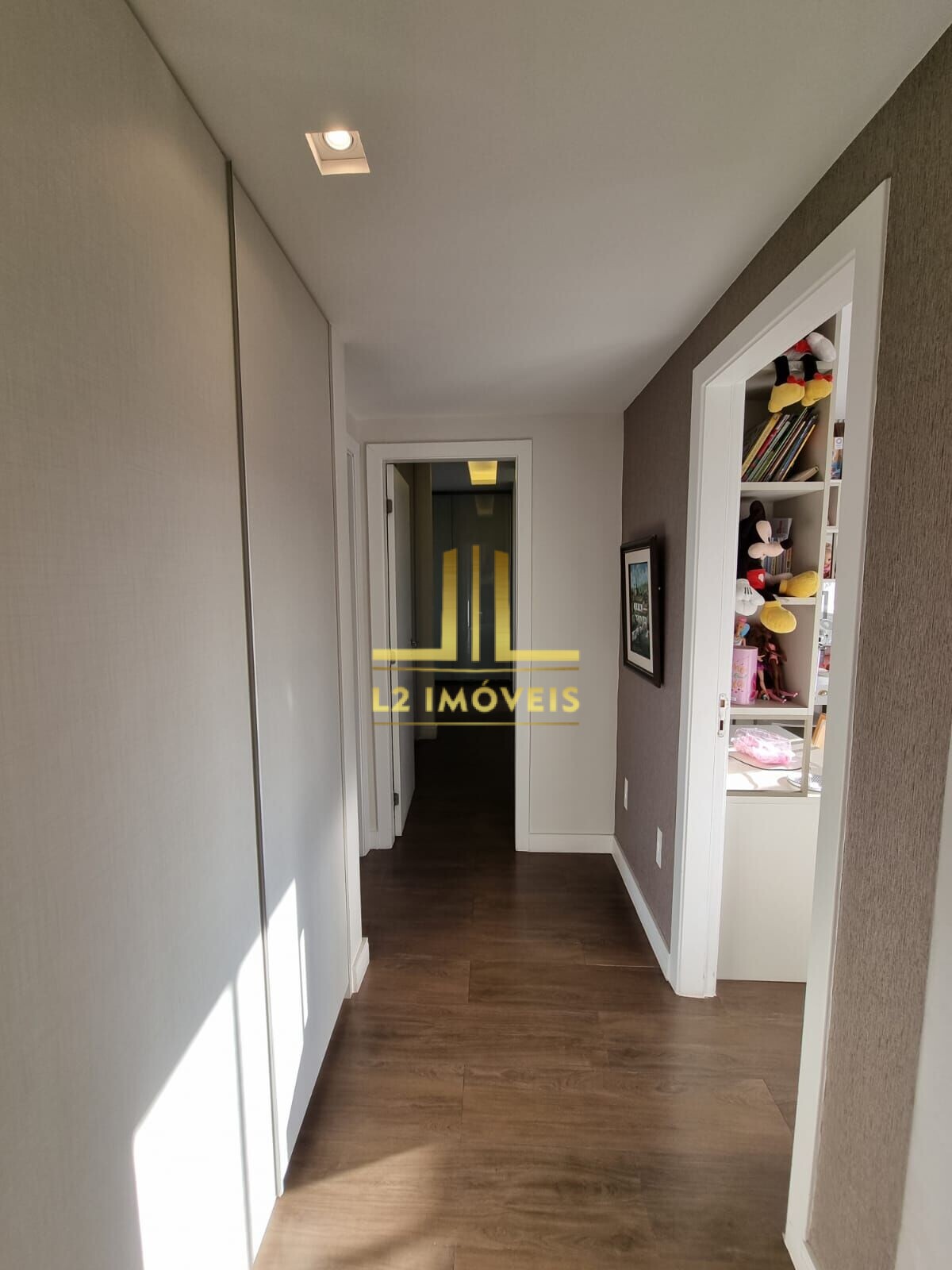 Apartamento à venda com 3 quartos, 188m² - Foto 19