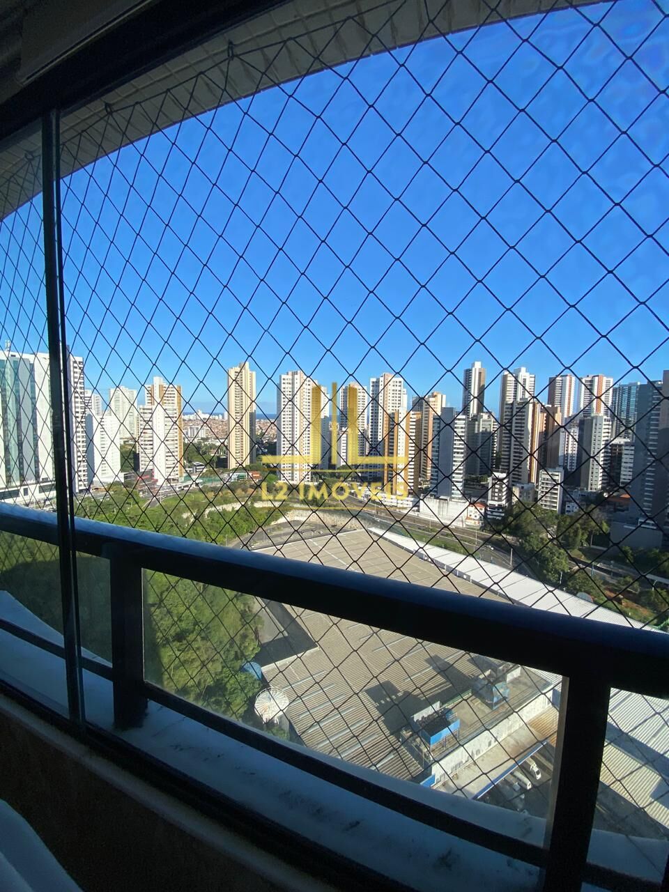 Apartamento à venda com 3 quartos, 243m² - Foto 12