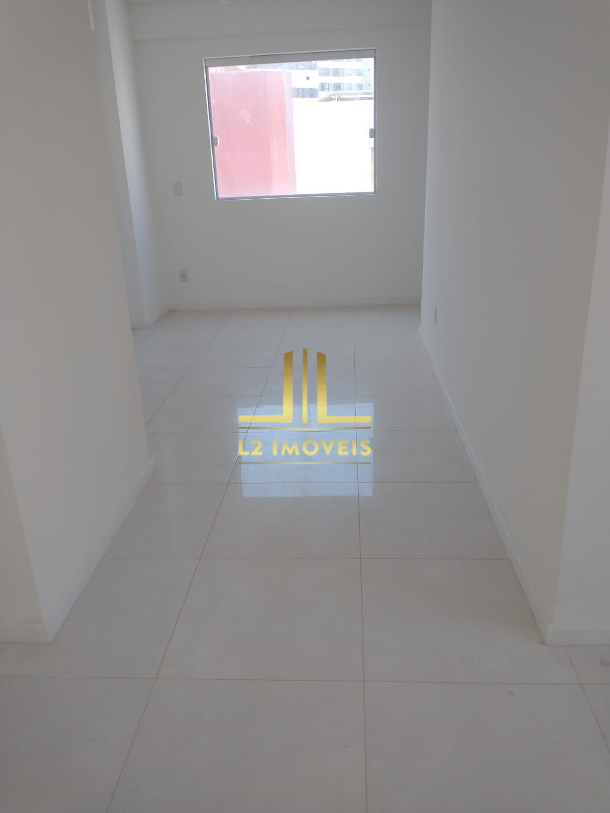 Apartamento à venda com 2 quartos, 70m² - Foto 10