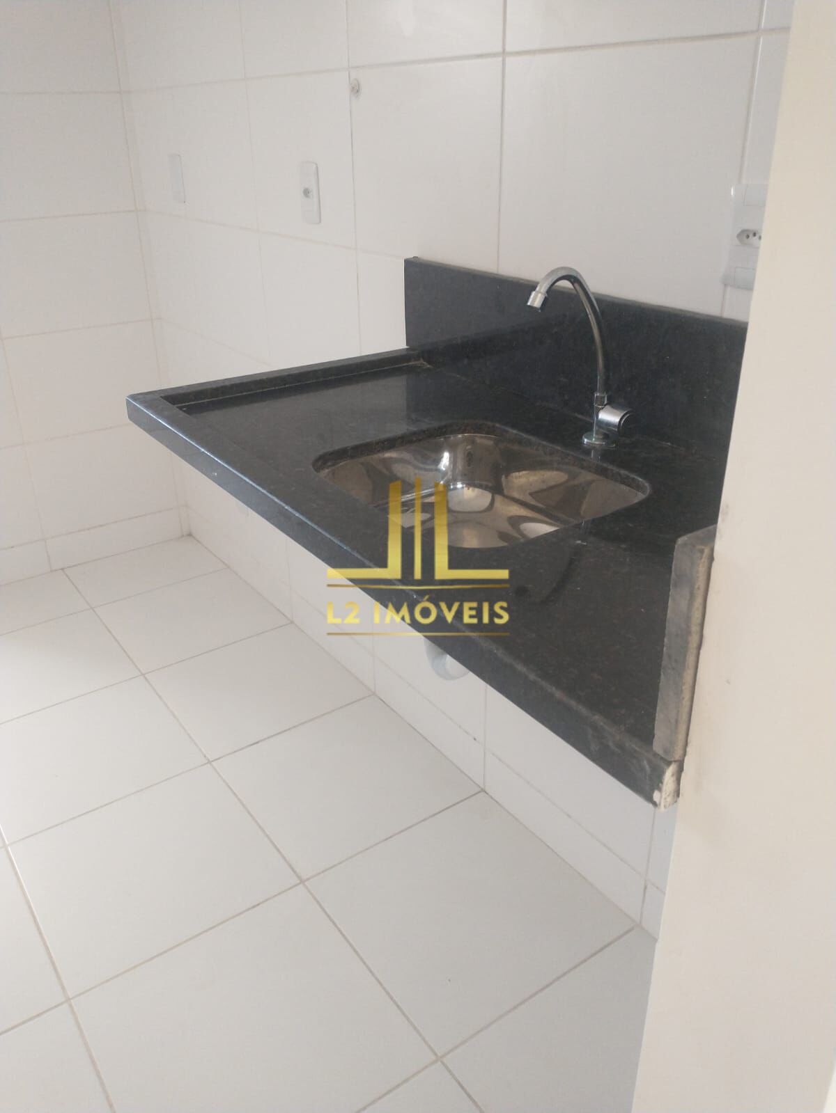 Apartamento à venda com 2 quartos, 70m² - Foto 13