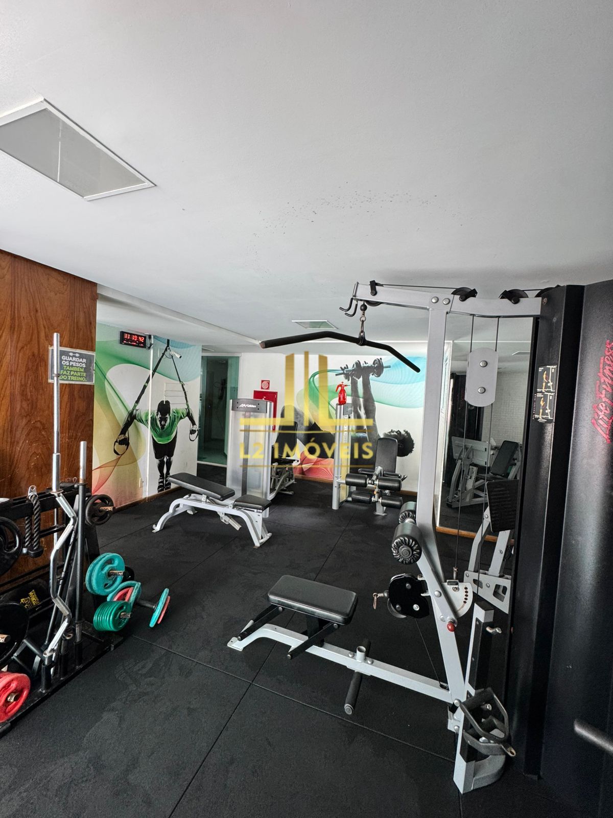 Apartamento à venda com 3 quartos, 91m² - Foto 35