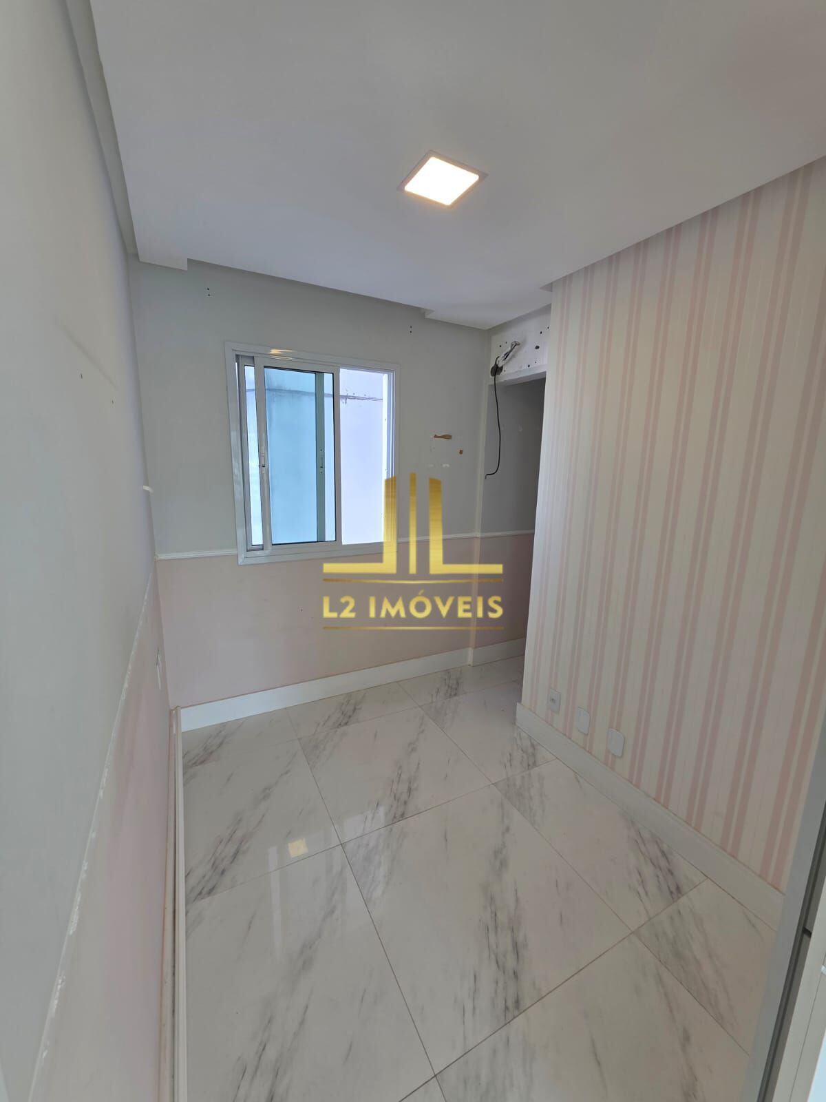 Apartamento à venda com 3 quartos, 91m² - Foto 8