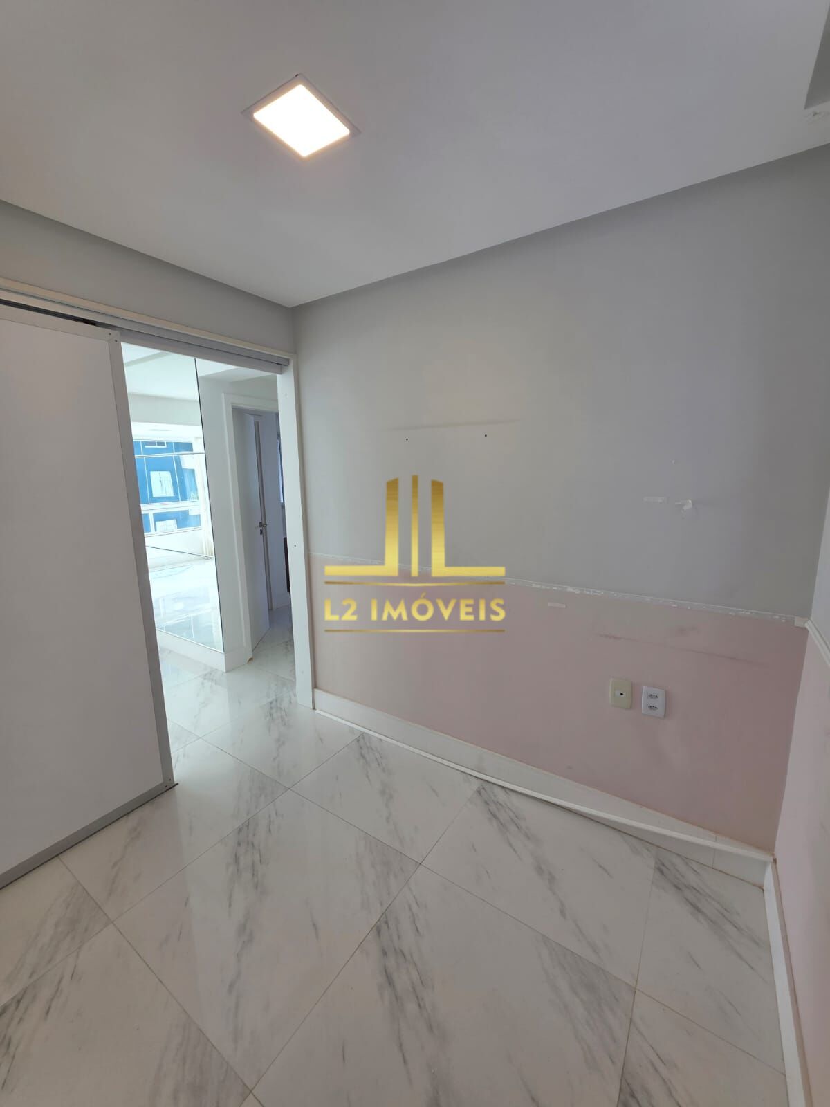 Apartamento à venda com 3 quartos, 91m² - Foto 11