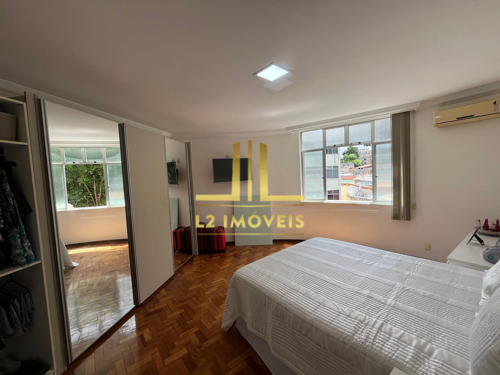 Apartamento - Vila Laura