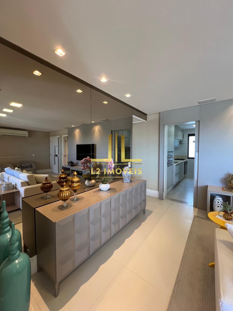 Apartamento para alugar com 3 quartos, 109m² - Foto 3