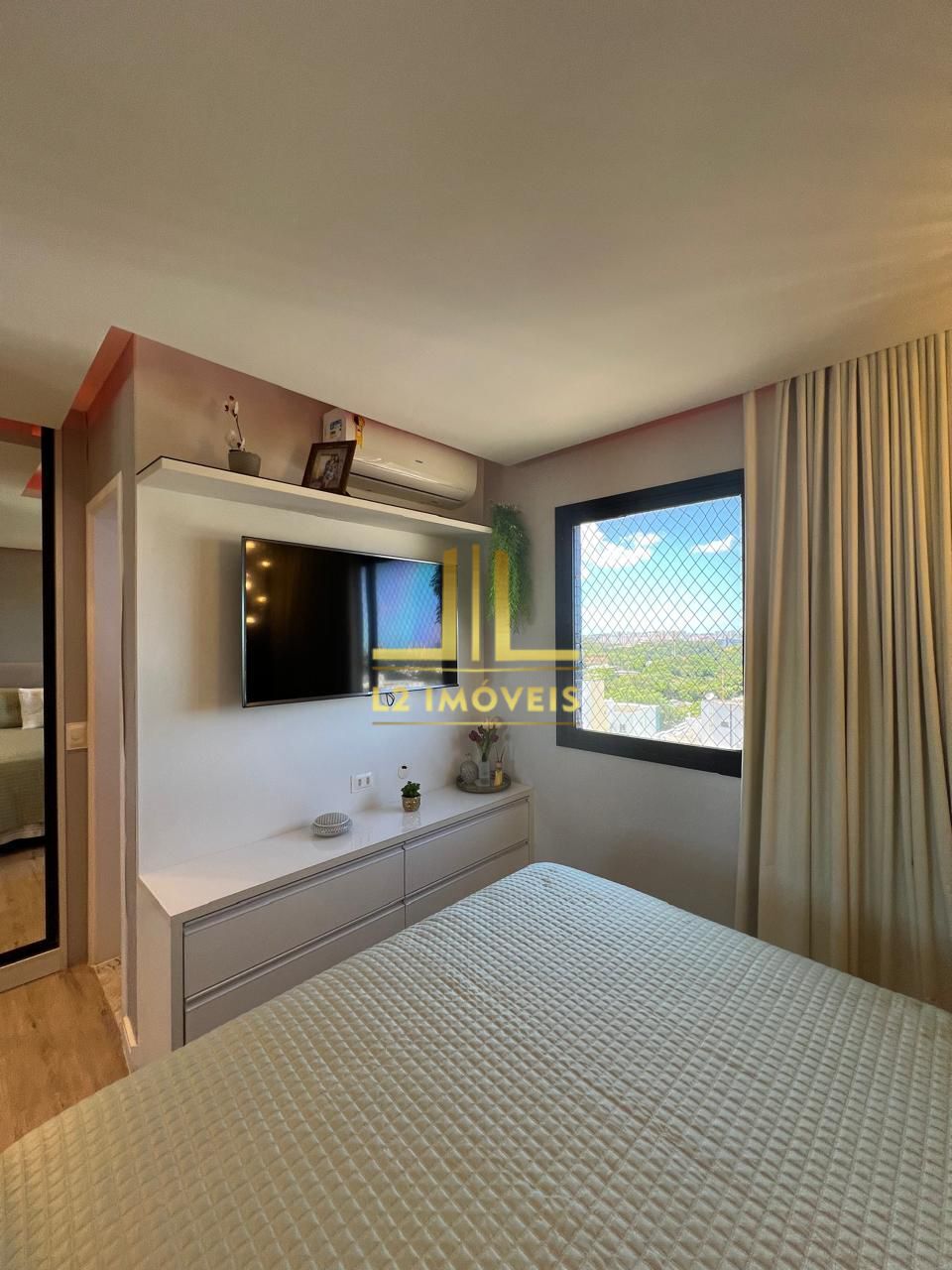 Apartamento para alugar com 3 quartos, 109m² - Foto 12