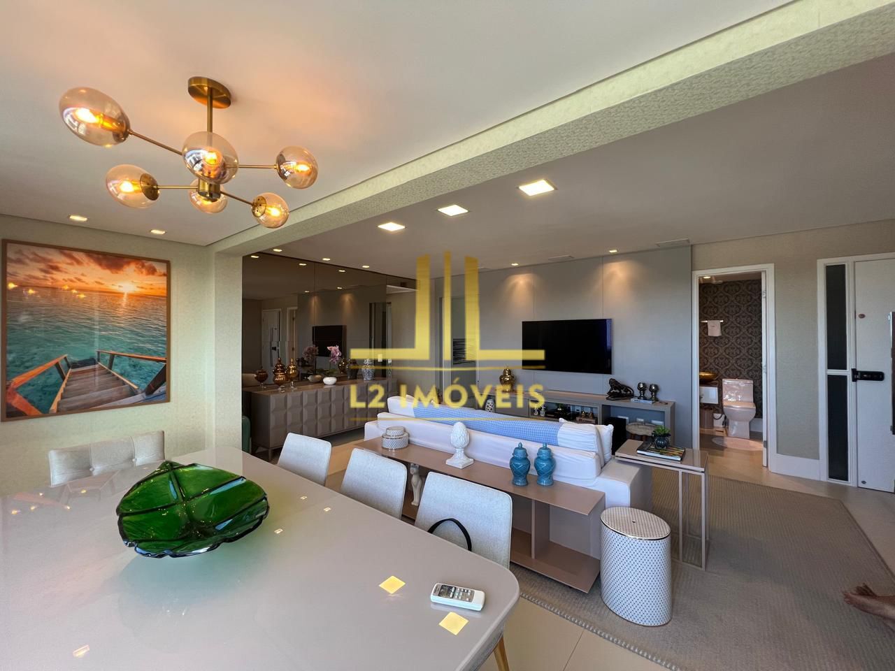 Apartamento para alugar com 3 quartos, 109m² - Foto 2