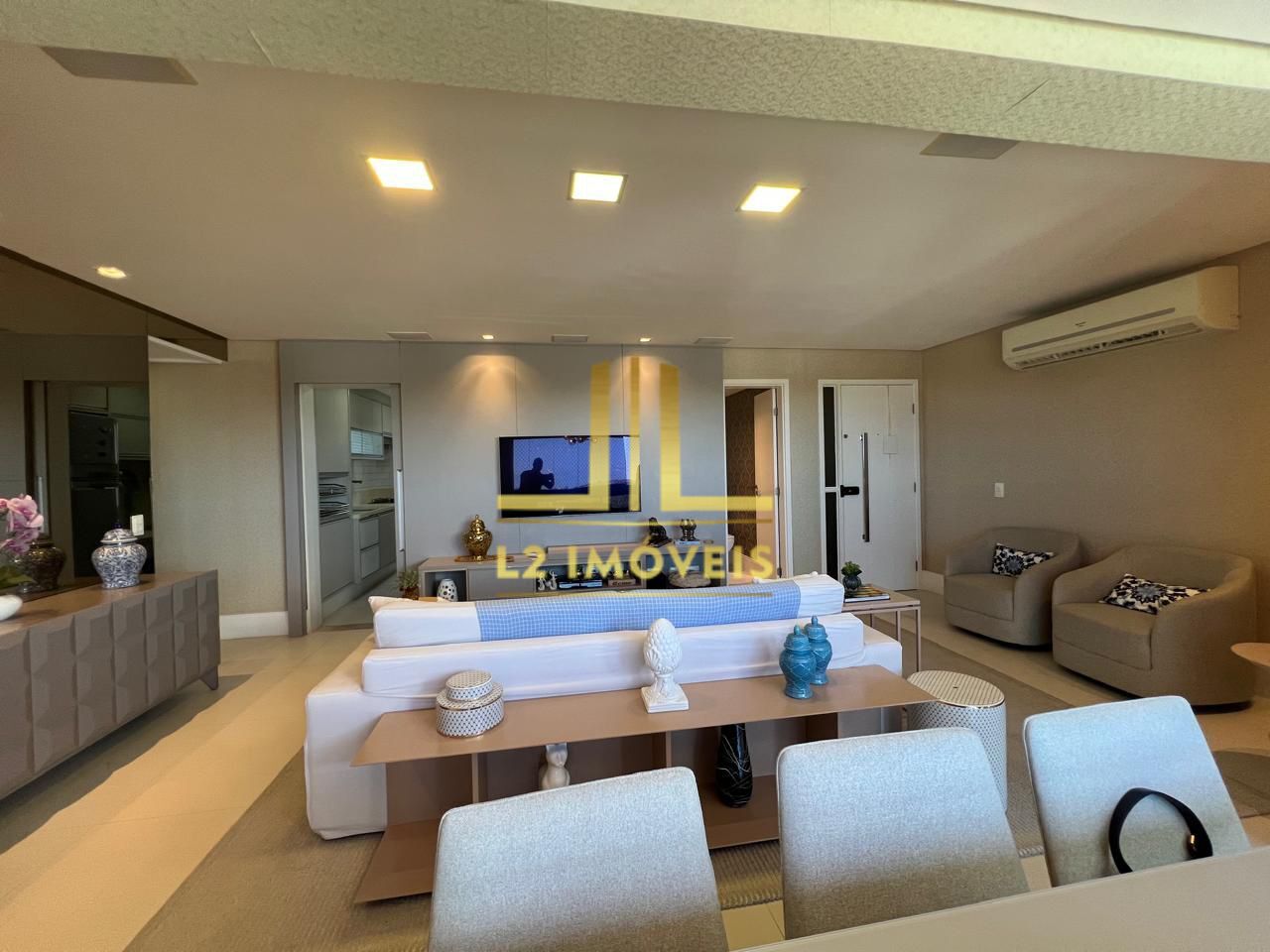 Apartamento para alugar com 3 quartos, 109m² - Foto 1