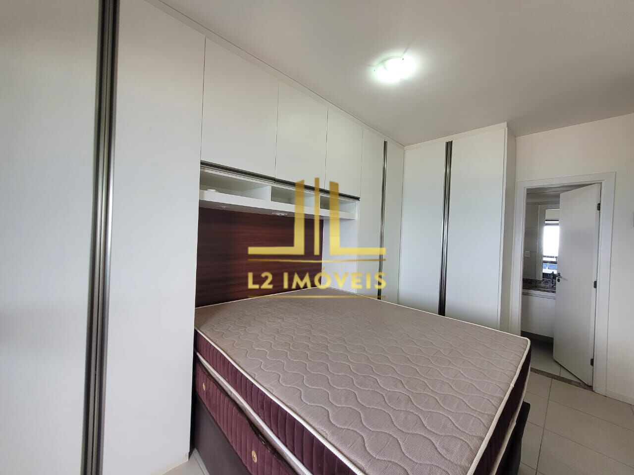 Apartamento à venda com 2 quartos, 71m² - Foto 9