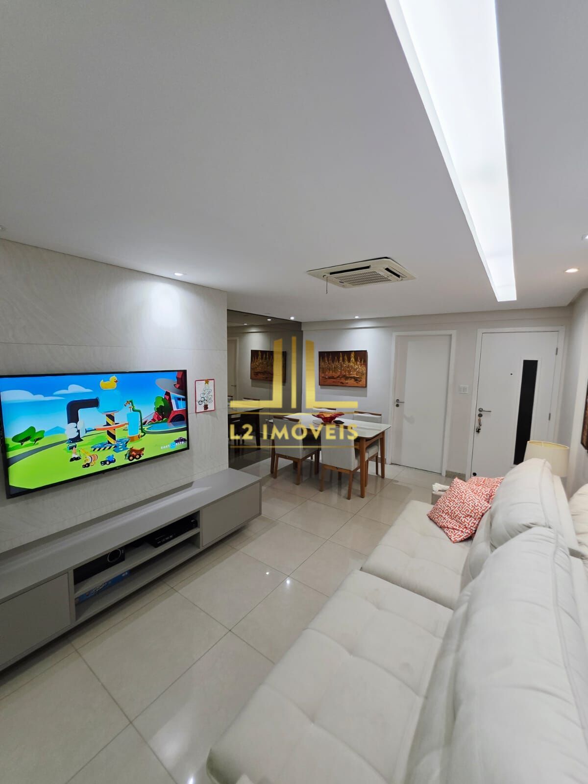 Apartamento à venda com 3 quartos, 87m² - Foto 2
