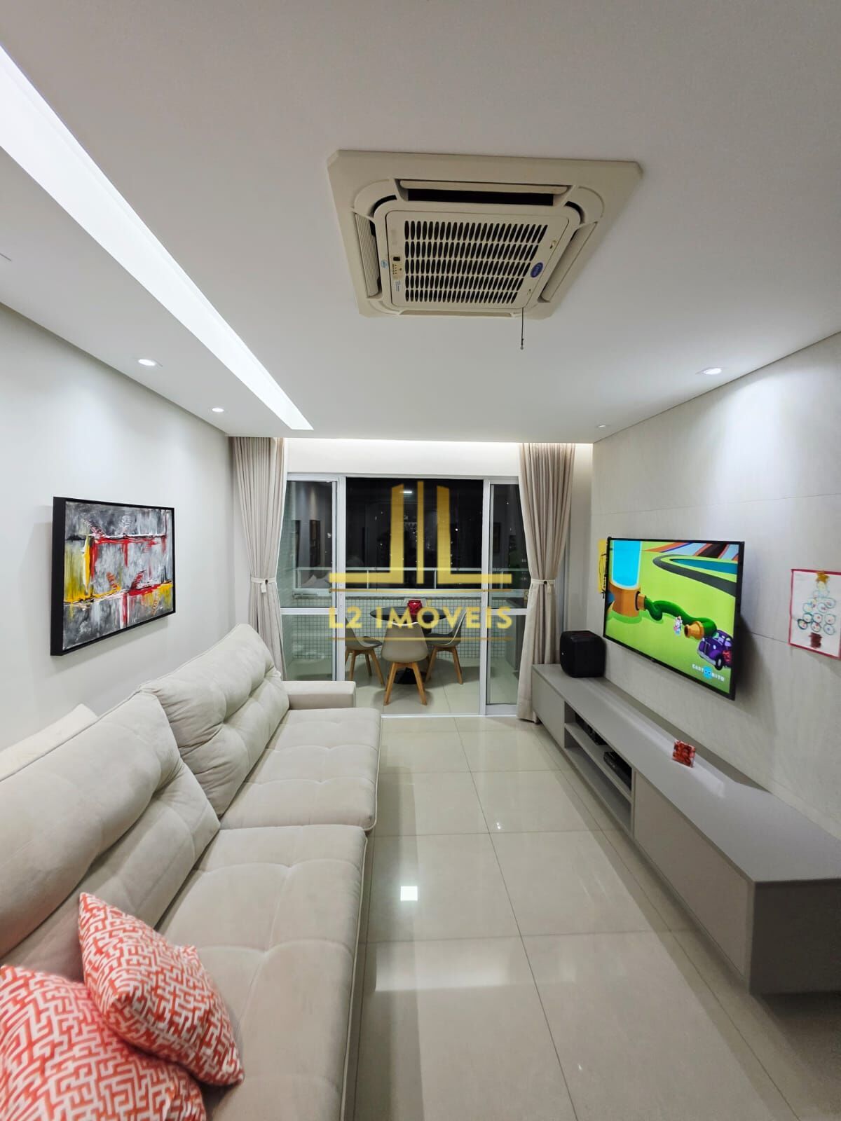 Apartamento à venda com 3 quartos, 87m² - Foto 3