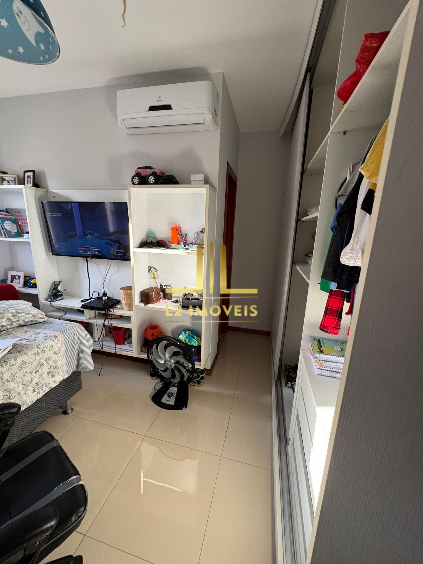 Casa à venda com 4 quartos, 130m² - Foto 13