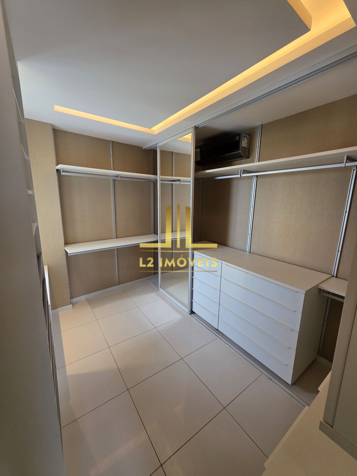 Apartamento à venda com 3 quartos, 185m² - Foto 16