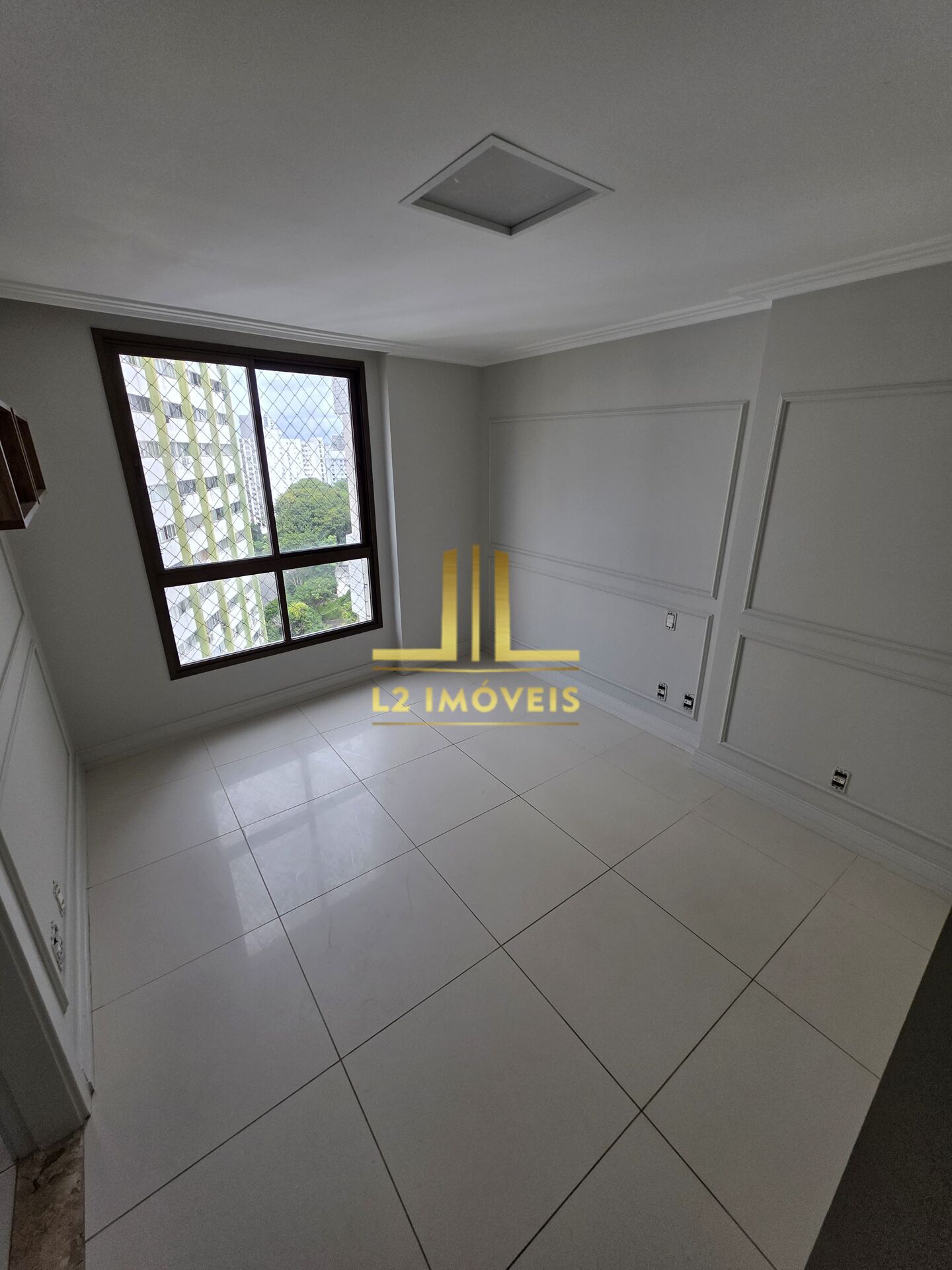 Apartamento à venda com 3 quartos, 185m² - Foto 11