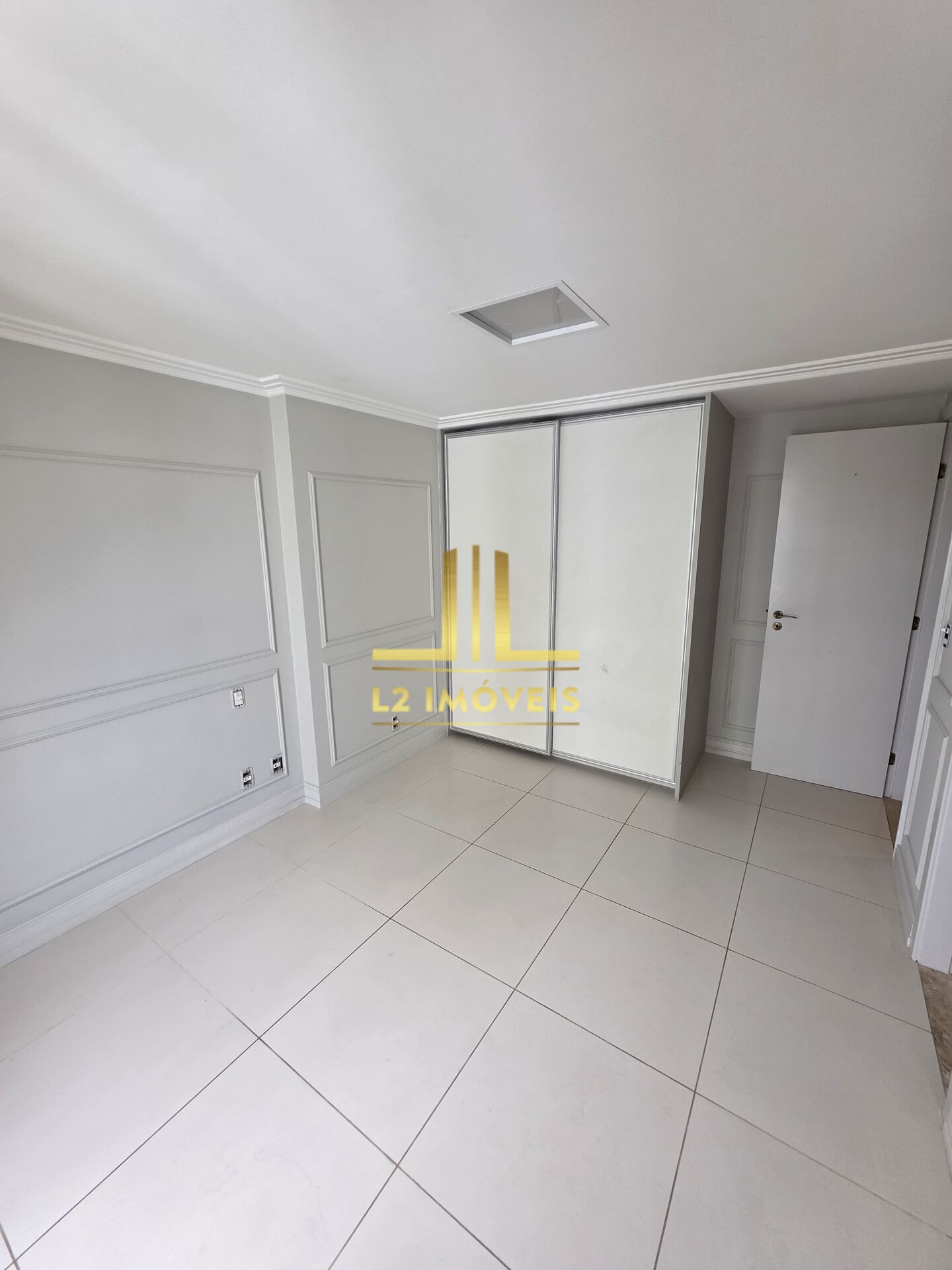 Apartamento à venda com 3 quartos, 185m² - Foto 18