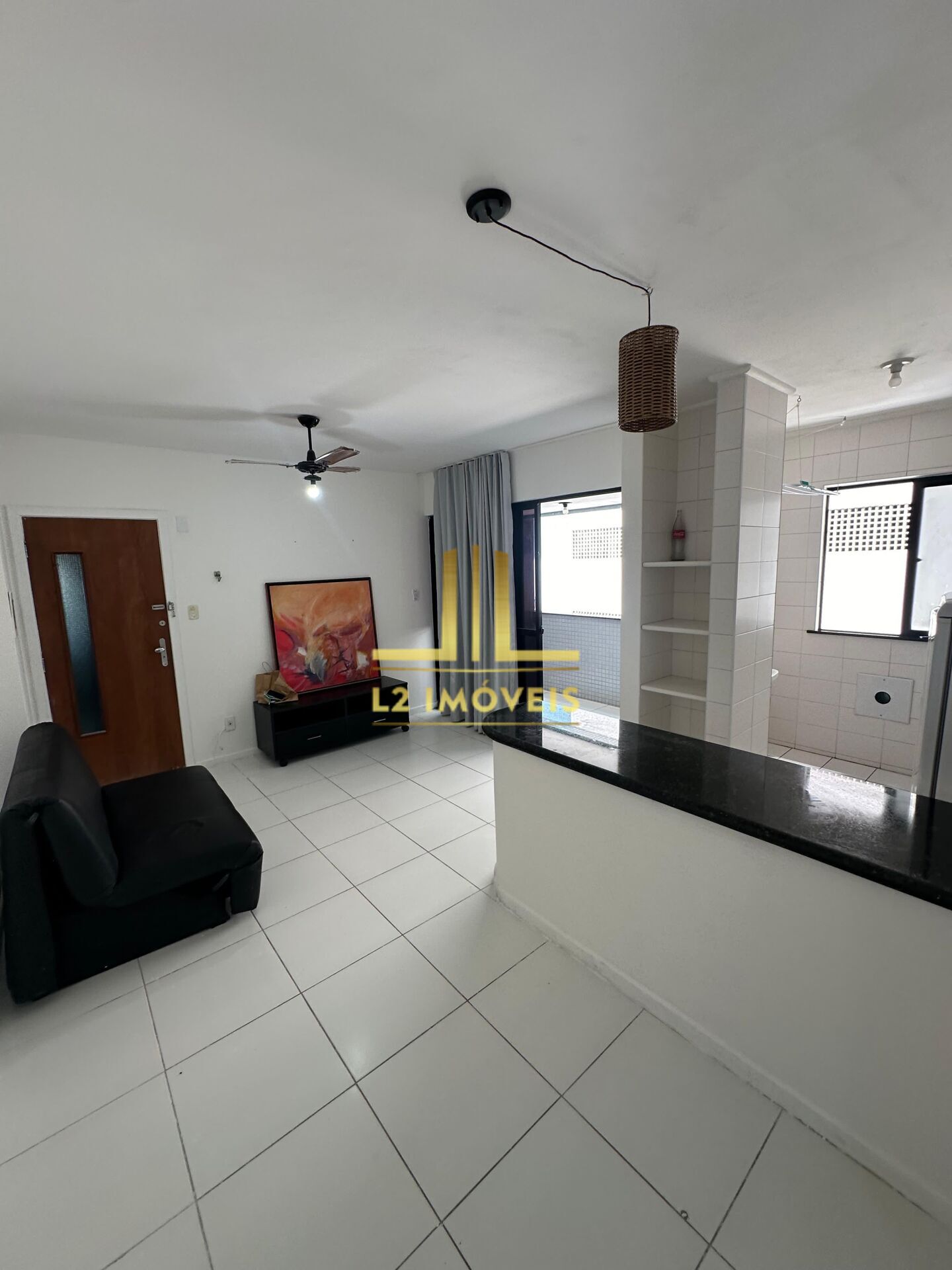 Apartamento à venda com 1 quarto, 50m² - Foto 2