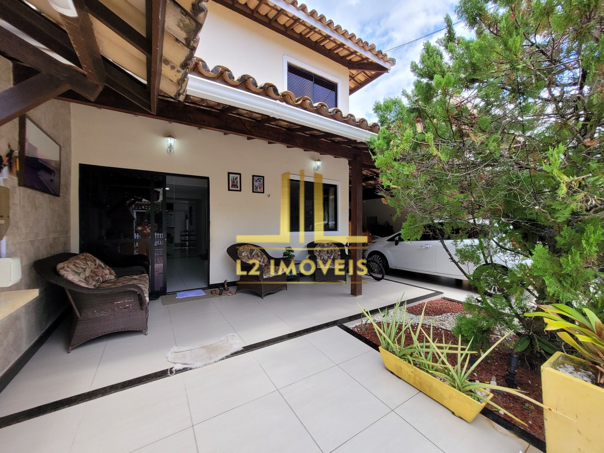 Casa à venda com 4 quartos, 160m² - Foto 1