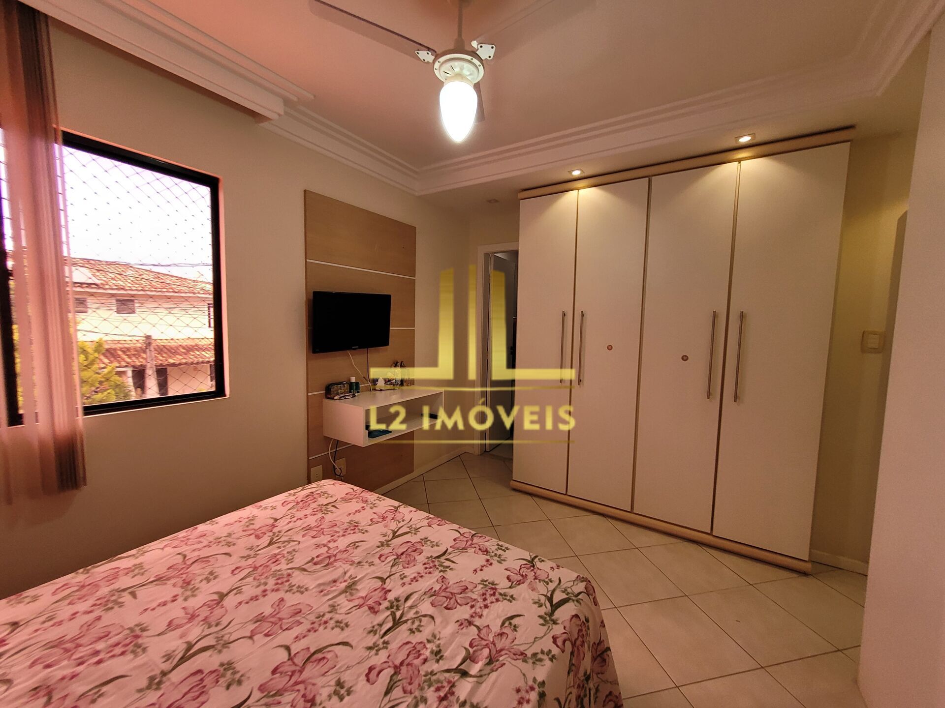 Casa à venda com 4 quartos, 160m² - Foto 12