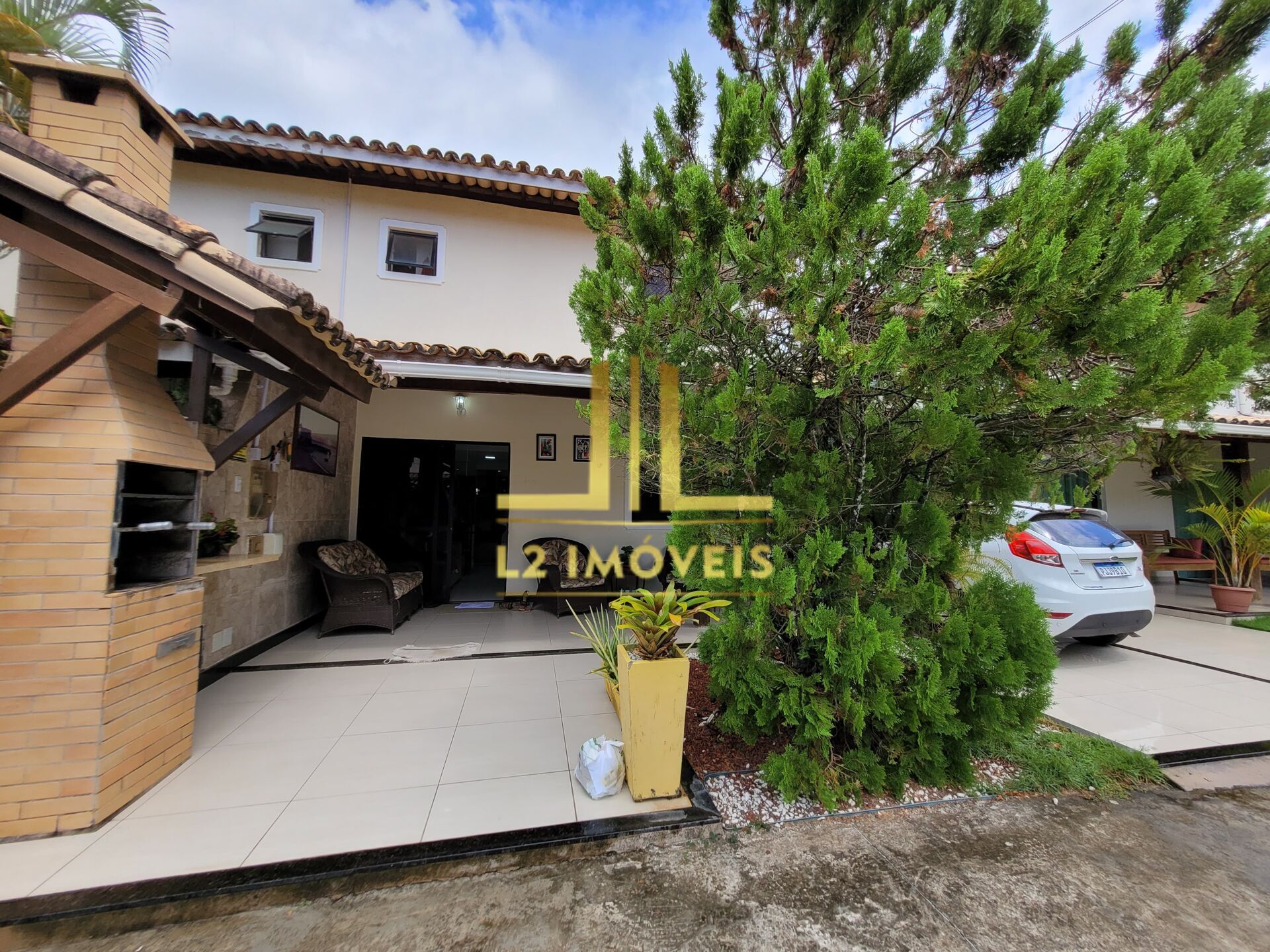 Casa à venda com 4 quartos, 160m² - Foto 3