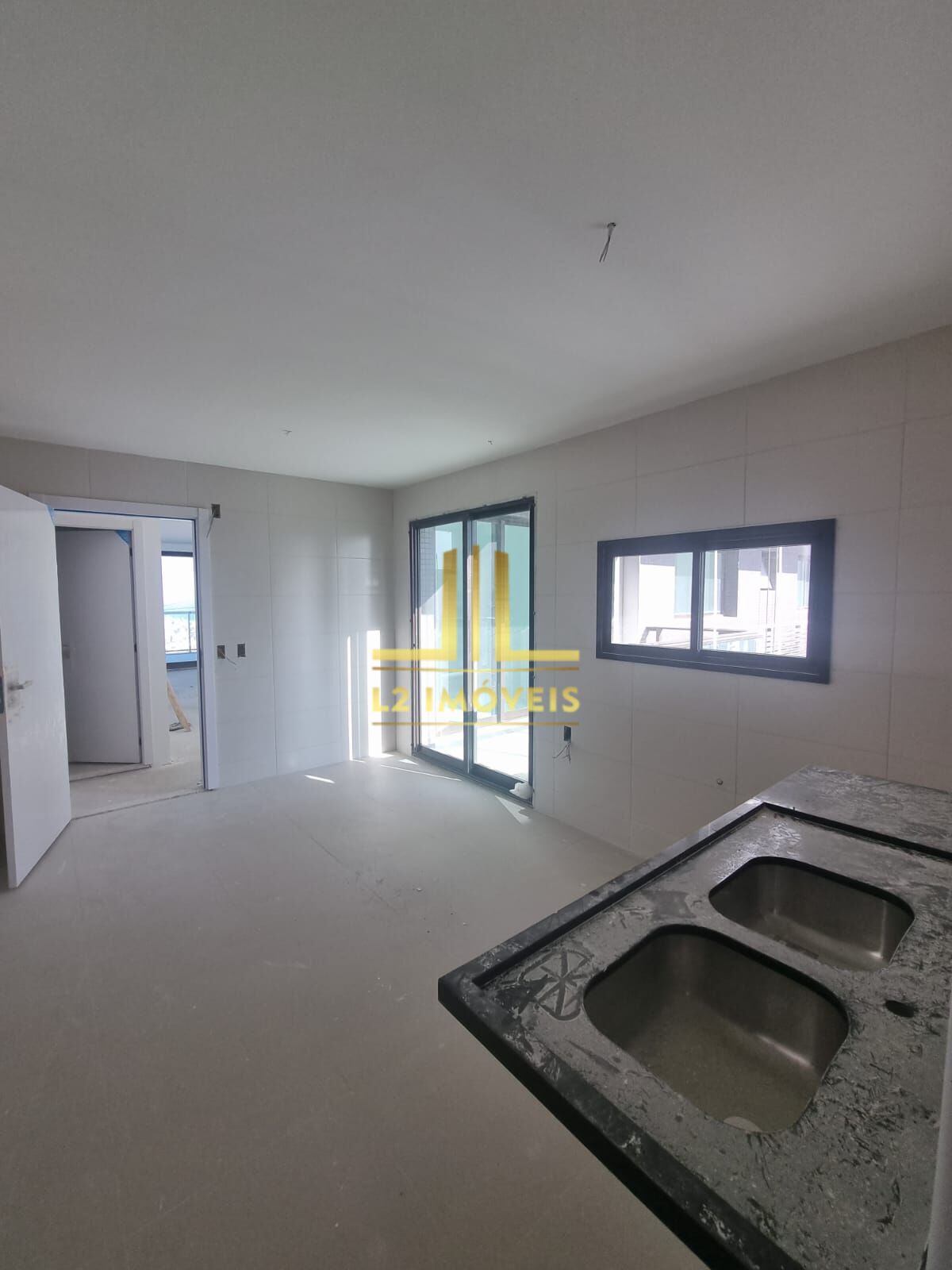 Apartamento à venda com 4 quartos, 230m² - Foto 13