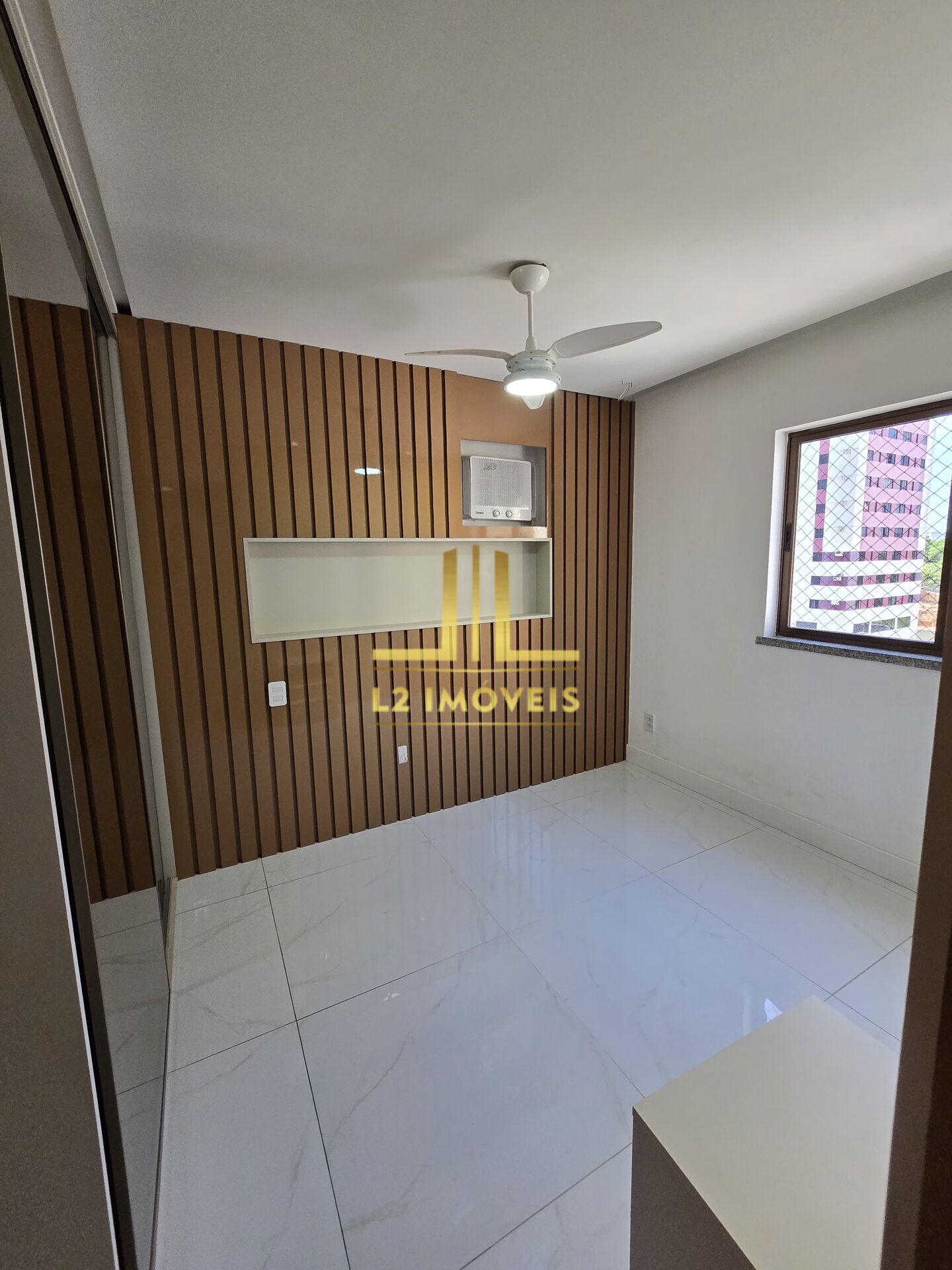 Apartamento à venda com 2 quartos, 80m² - Foto 9