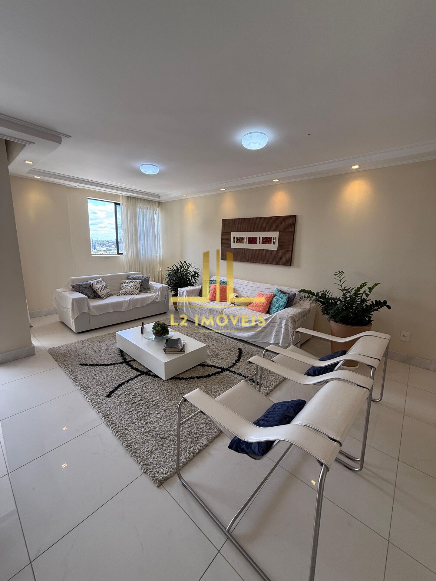 Apartamento à venda com 4 quartos, 131m² - Foto 1