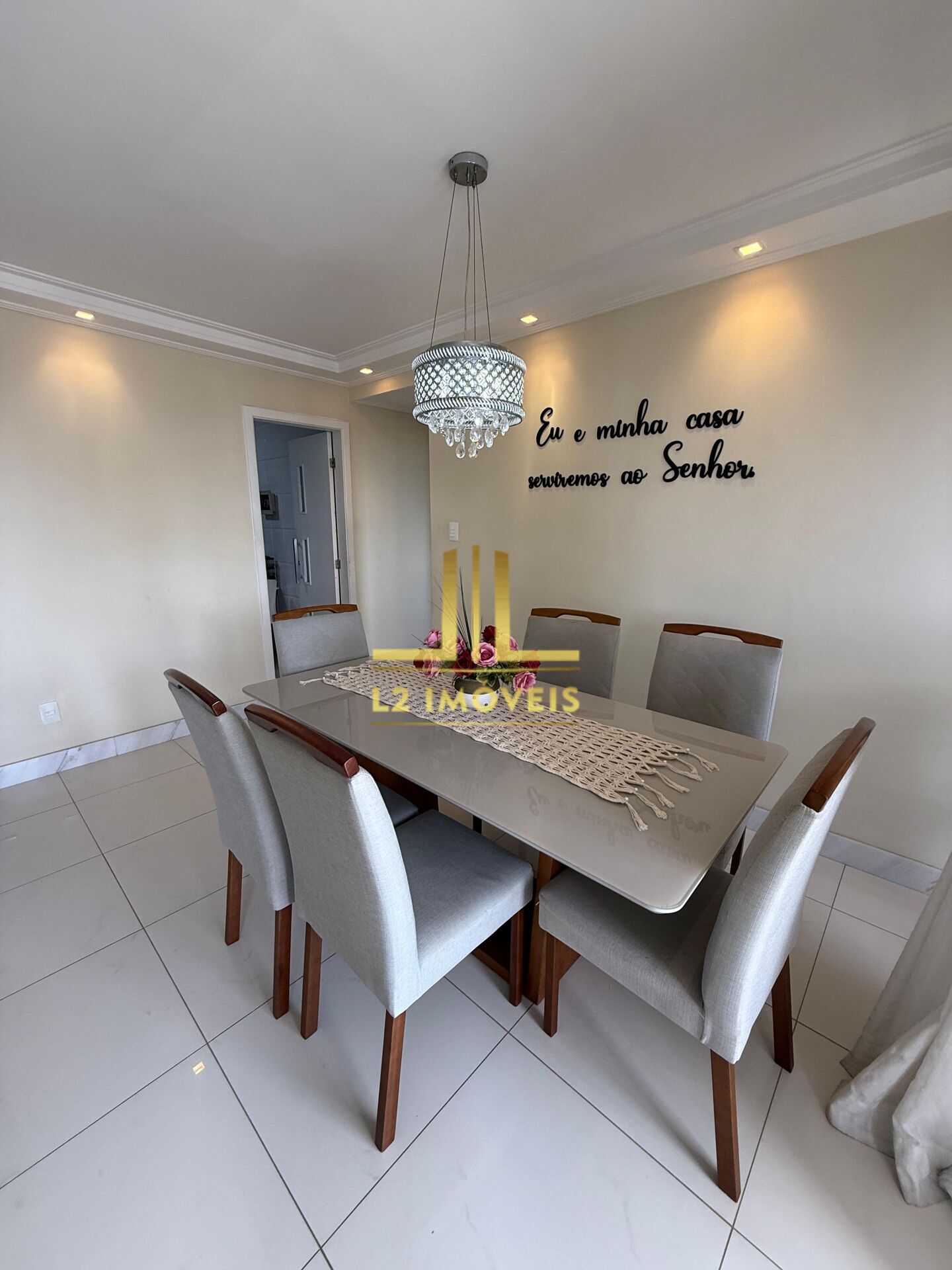 Apartamento à venda com 4 quartos, 131m² - Foto 2