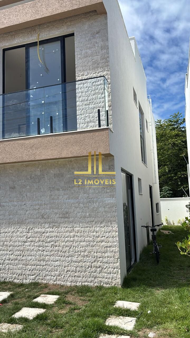 Casa à venda com 4 quartos, 168m² - Foto 2
