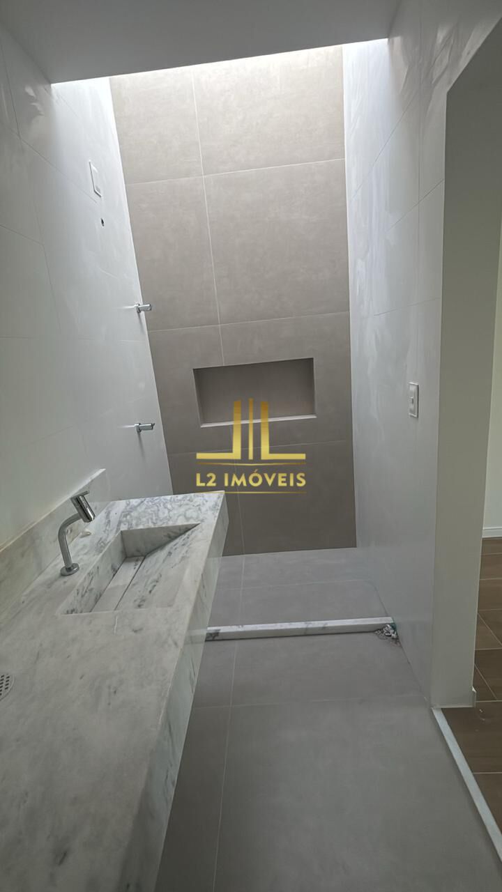 Casa à venda com 4 quartos, 168m² - Foto 18