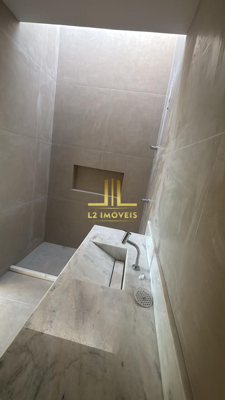 Casa à venda com 4 quartos, 168m² - Foto 15