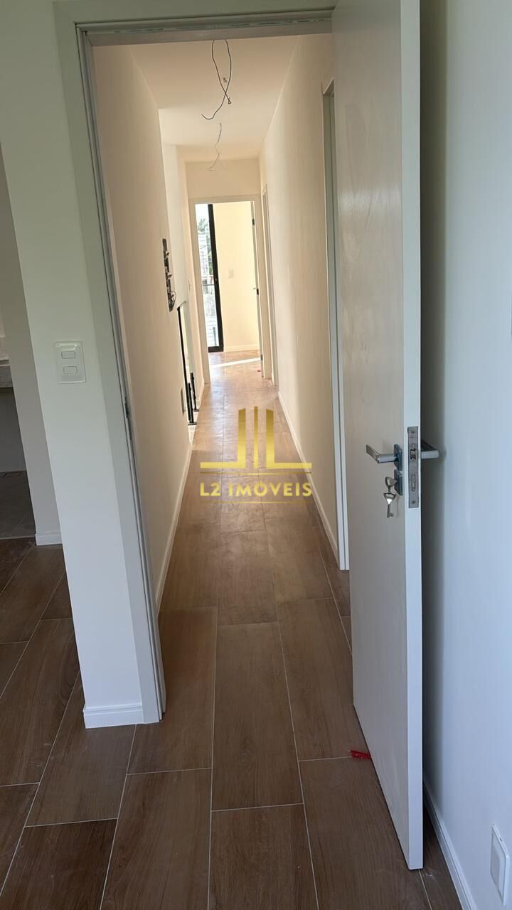 Casa à venda com 4 quartos, 168m² - Foto 12