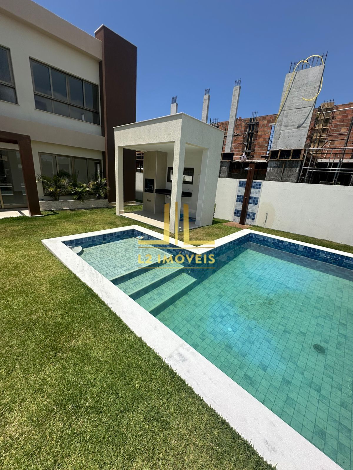 Casa à venda com 4 quartos, 245m² - Foto 3