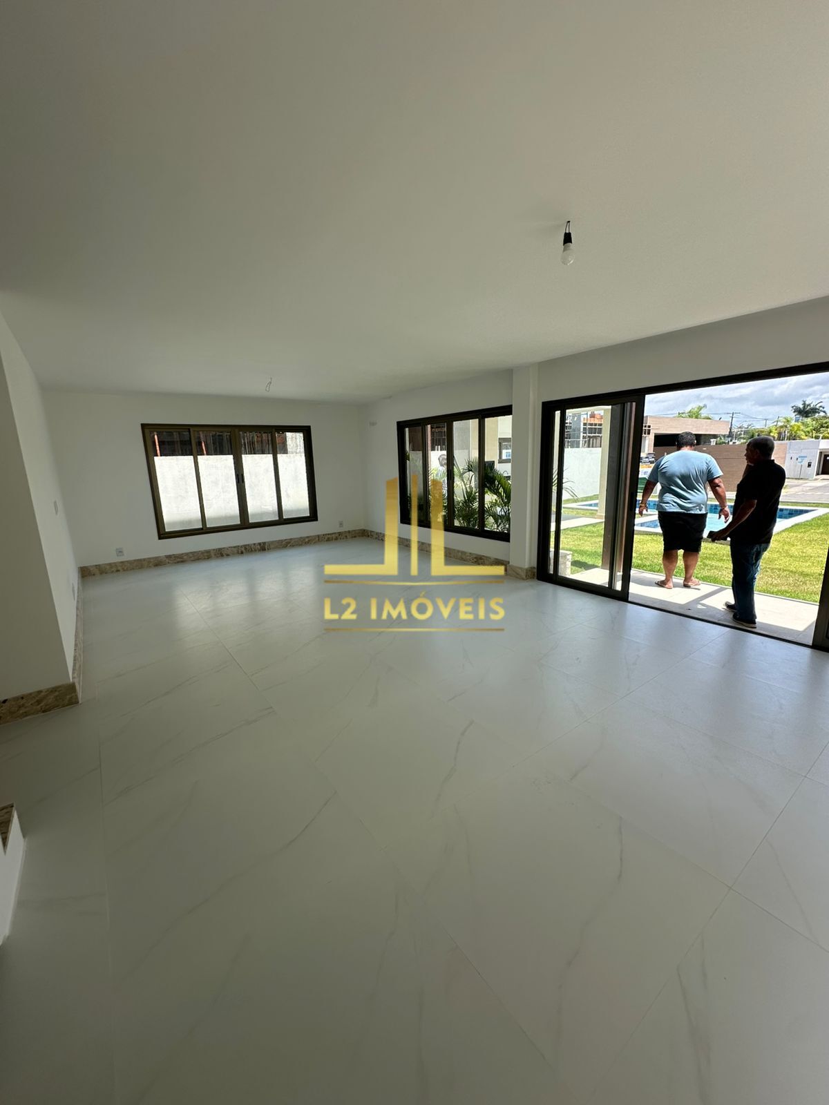 Casa à venda com 4 quartos, 245m² - Foto 6