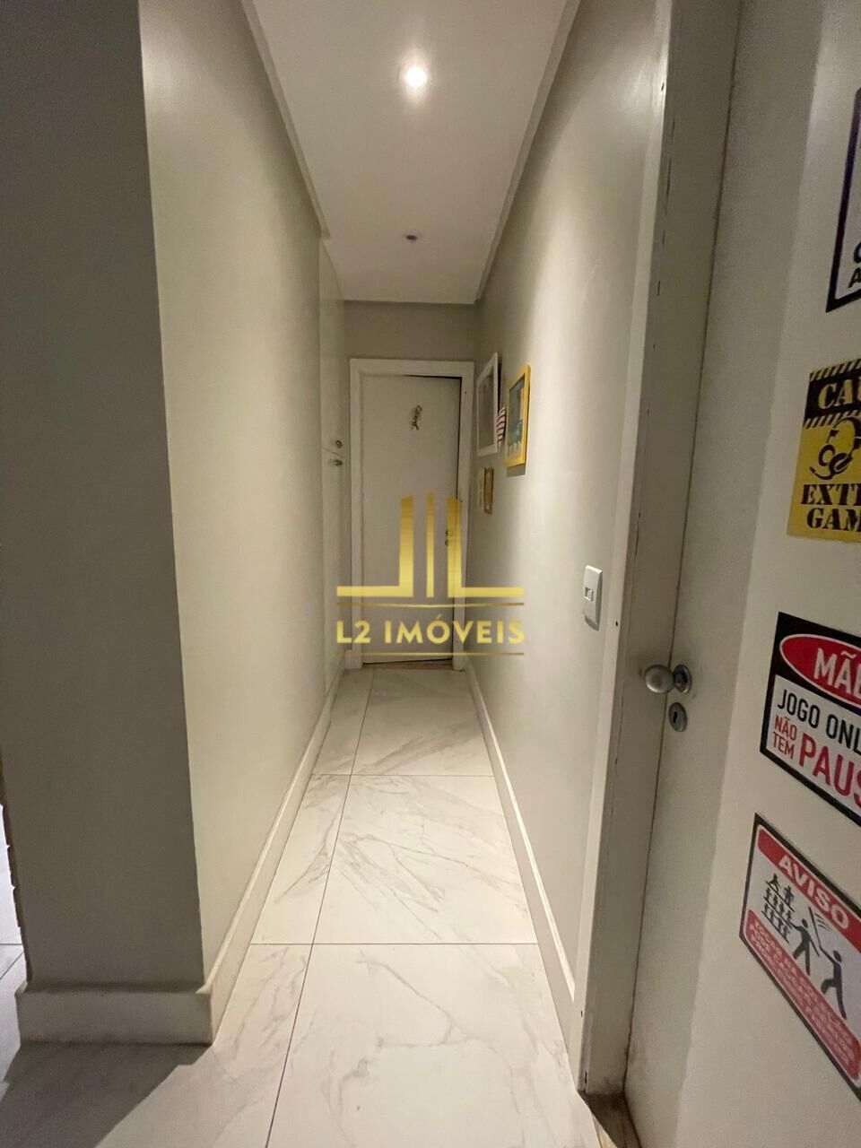 Apartamento à venda com 3 quartos, 180m² - Foto 26