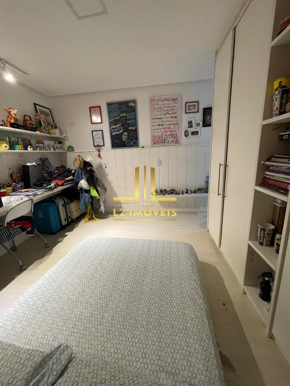 Apartamento à venda com 3 quartos, 180m² - Foto 20