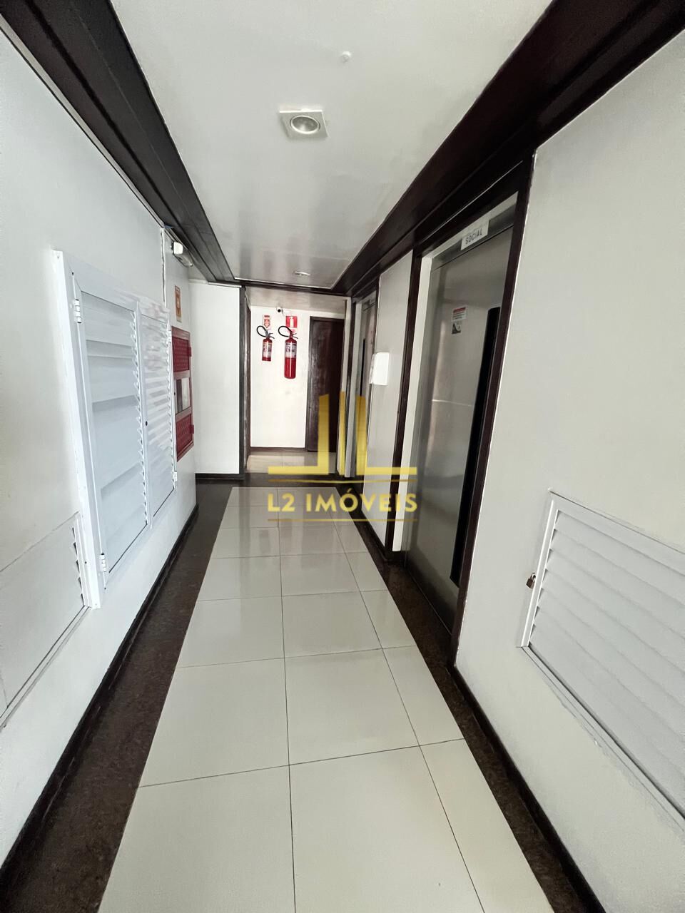 Apartamento à venda com 3 quartos, 100m² - Foto 11