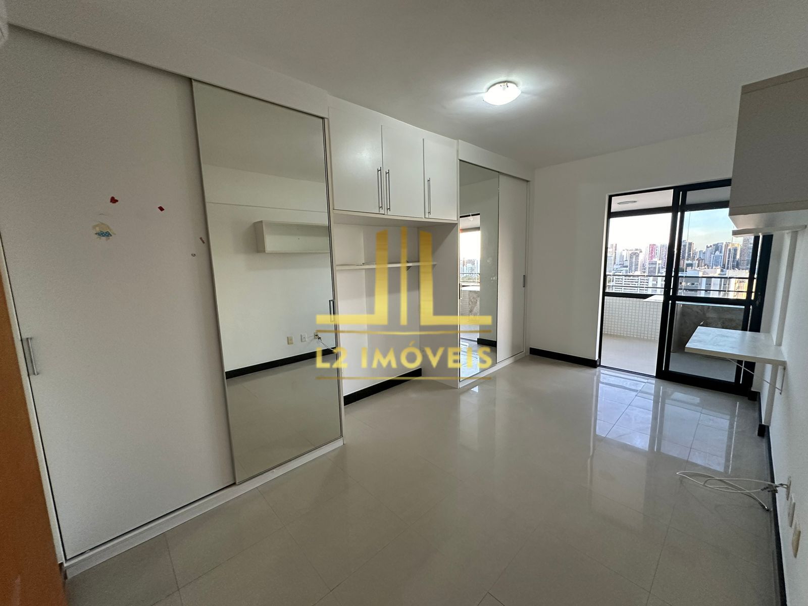 Apartamento à venda com 1 quarto, 57m² - Foto 5