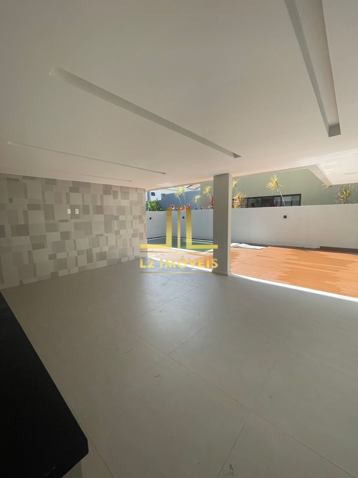Casa de Condomínio para alugar com 4 quartos, 298m² - Foto 4