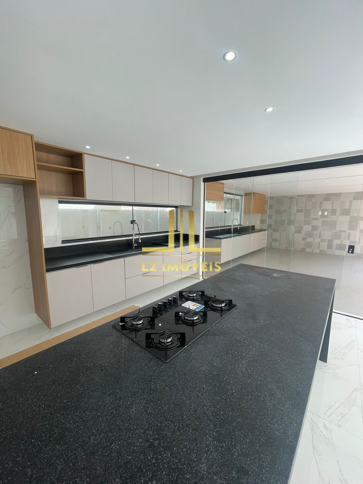 Casa de Condomínio para alugar com 4 quartos, 298m² - Foto 9
