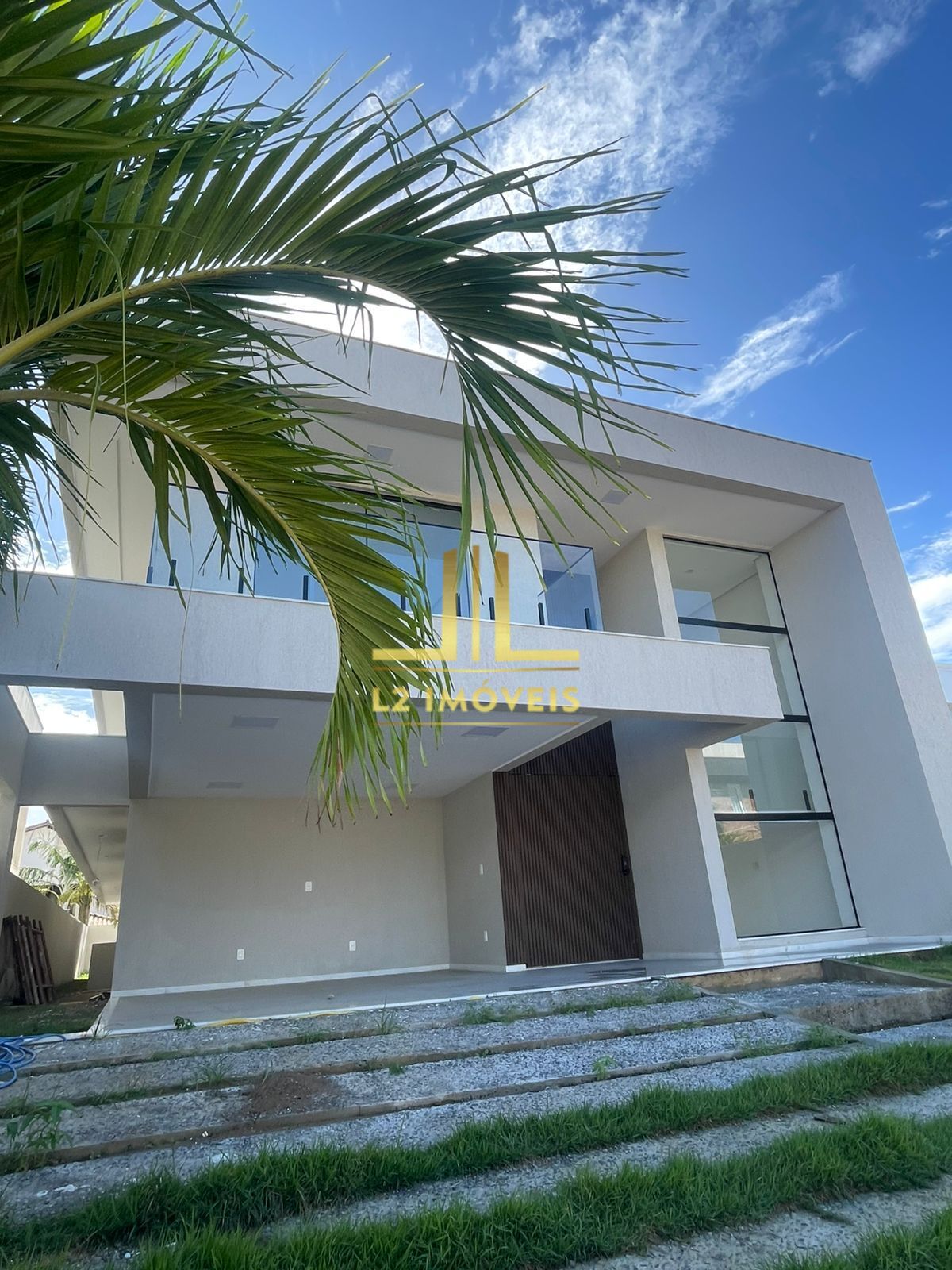 Casa de Condomínio para alugar com 4 quartos, 298m² - Foto 1