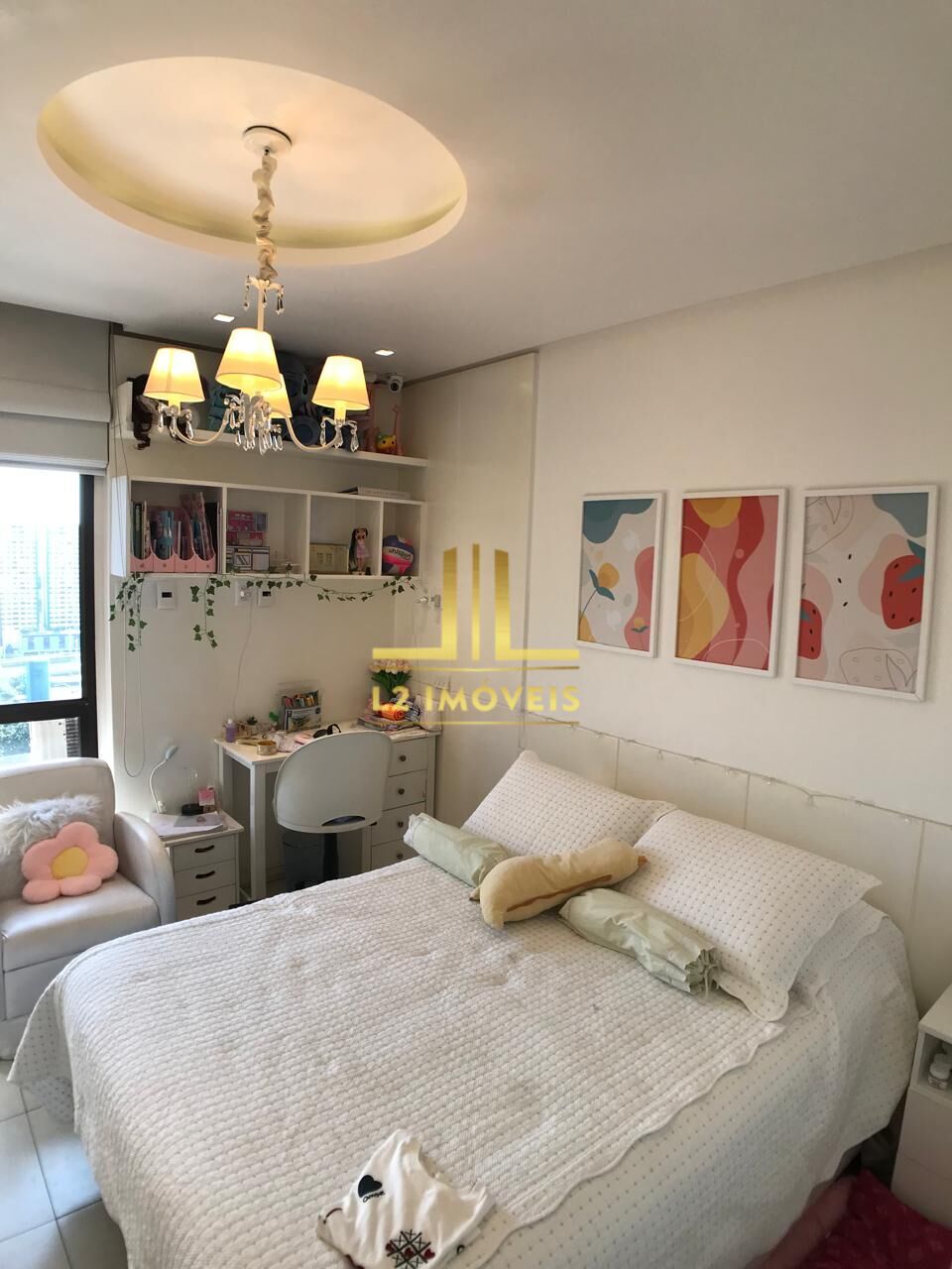 Apartamento à venda com 4 quartos, 196m² - Foto 8