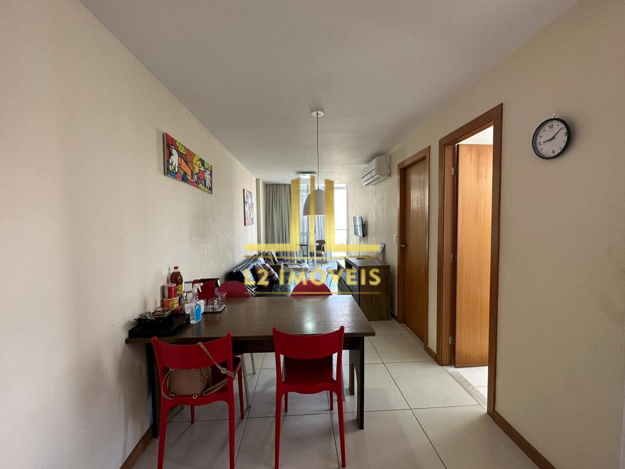 Apartamento à venda com 1 quarto, 45m² - Foto 2