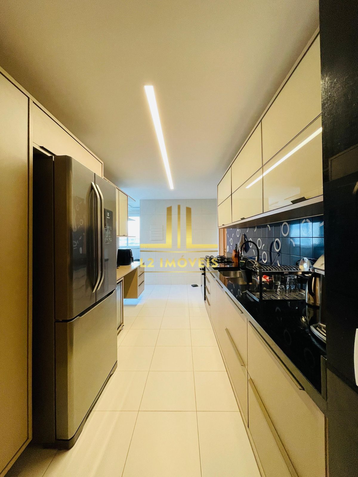 Apartamento à venda com 3 quartos, 165m² - Foto 15