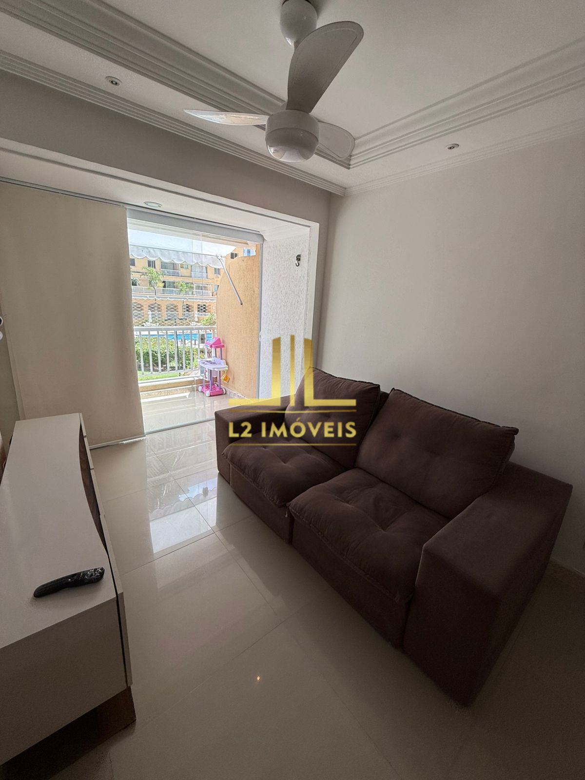 Apartamento à venda com 3 quartos, 74m² - Foto 3