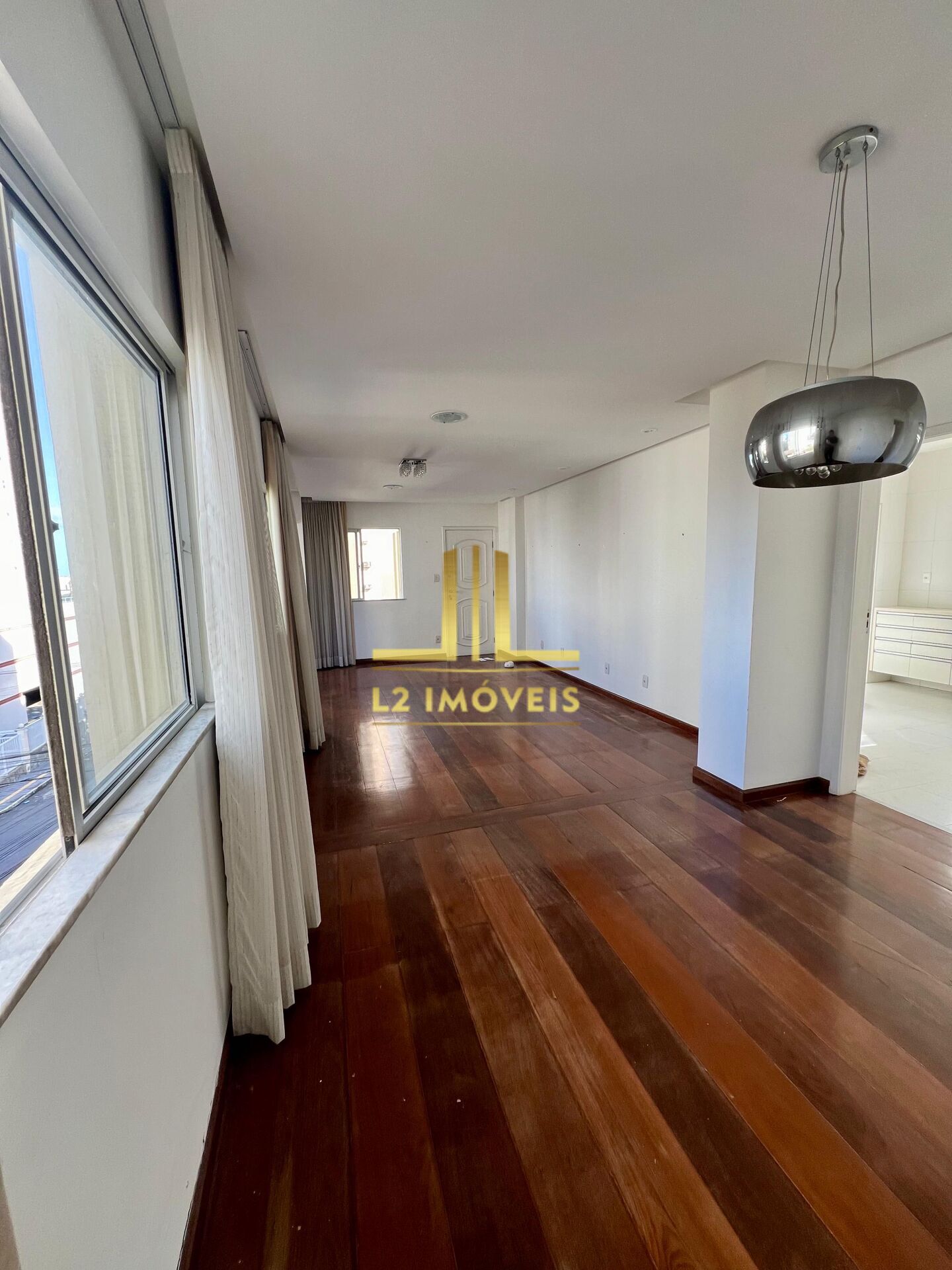 Apartamento à venda com 3 quartos, 149m² - Foto 4