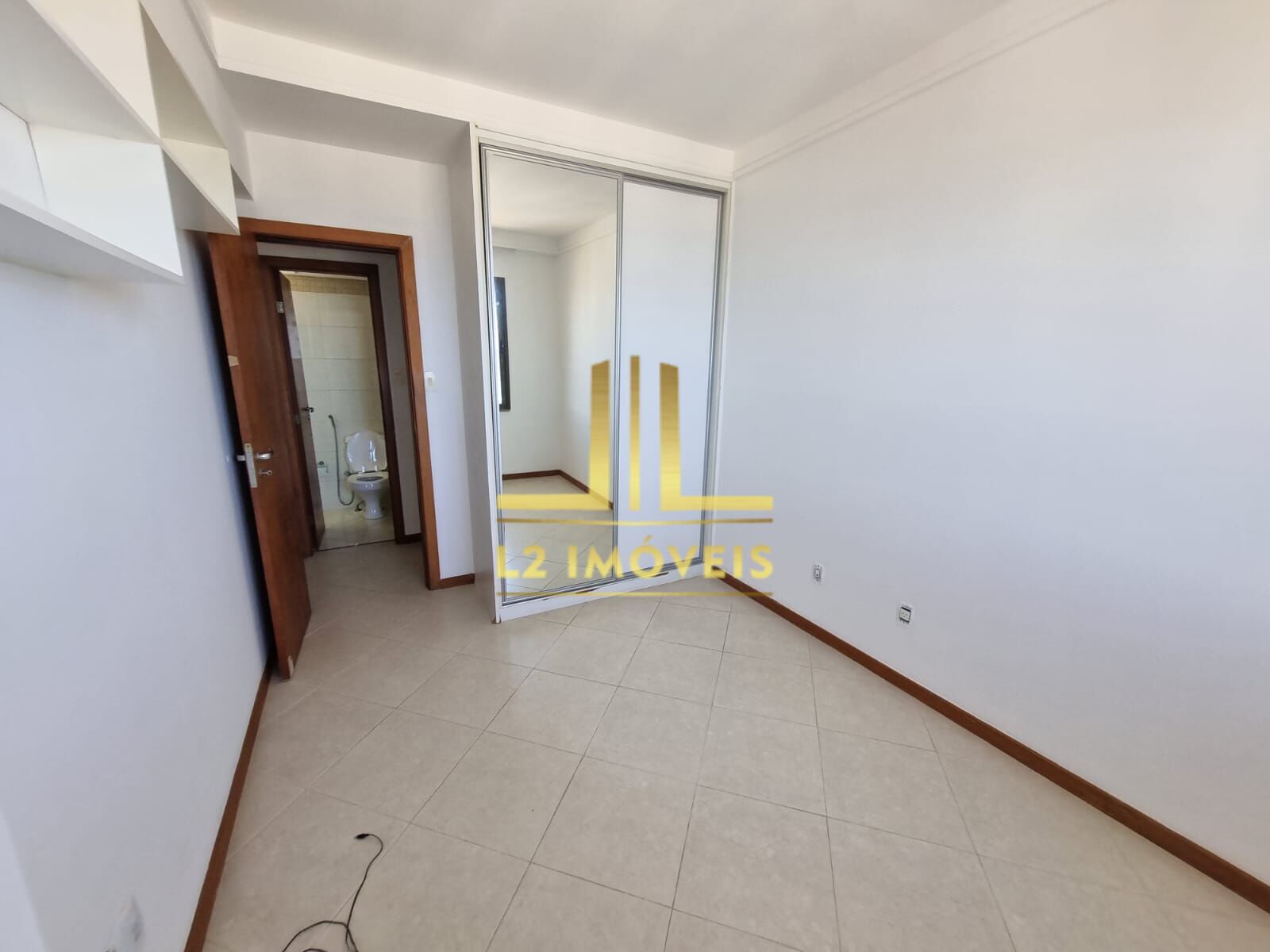Apartamento à venda com 2 quartos, 80m² - Foto 5