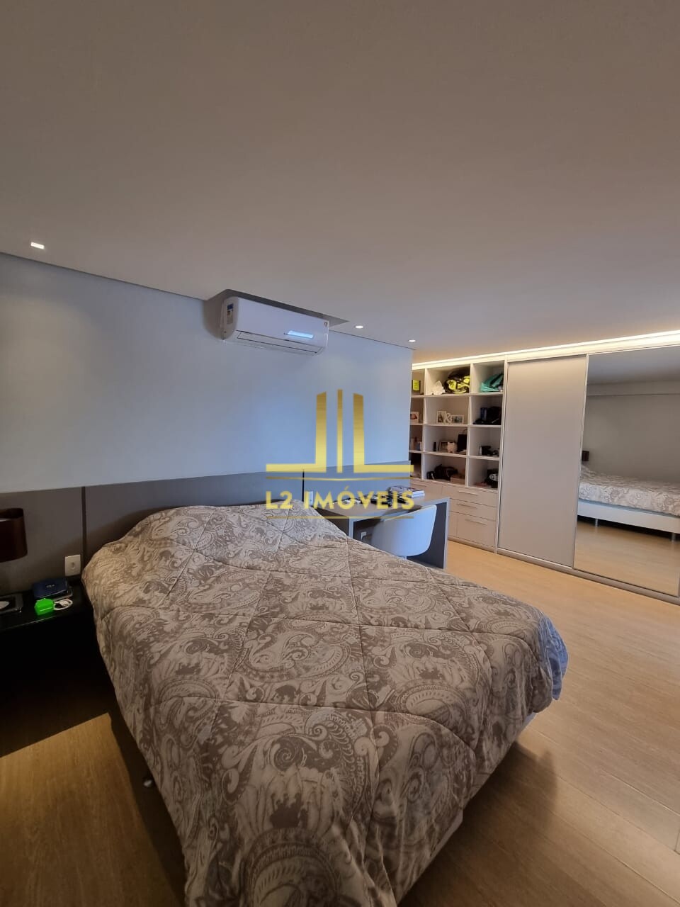 Apartamento à venda com 3 quartos, 130m² - Foto 14