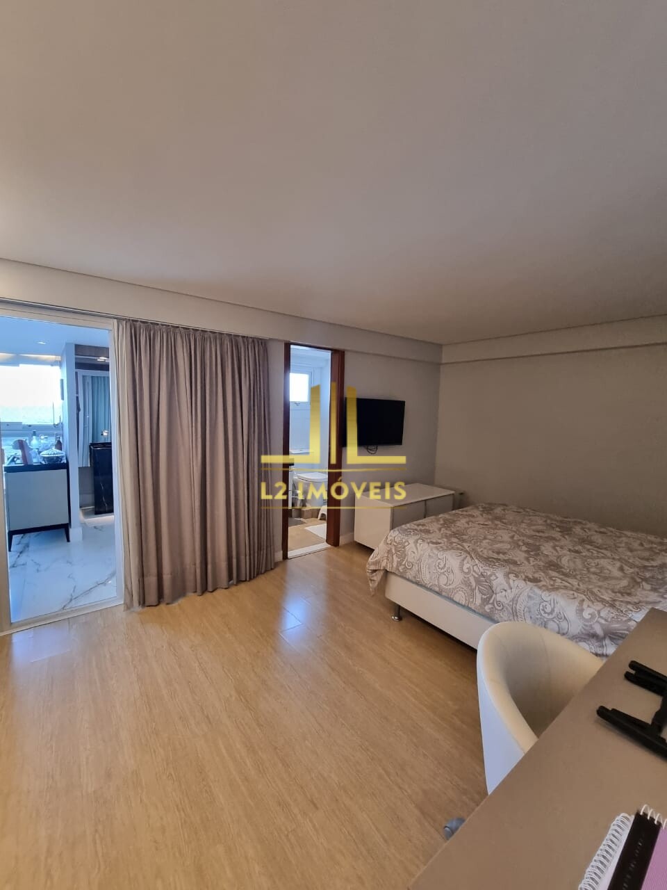 Apartamento à venda com 3 quartos, 130m² - Foto 13