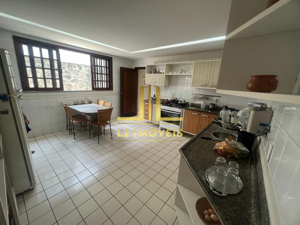 Casa à venda com 3 quartos, 400m² - Foto 13