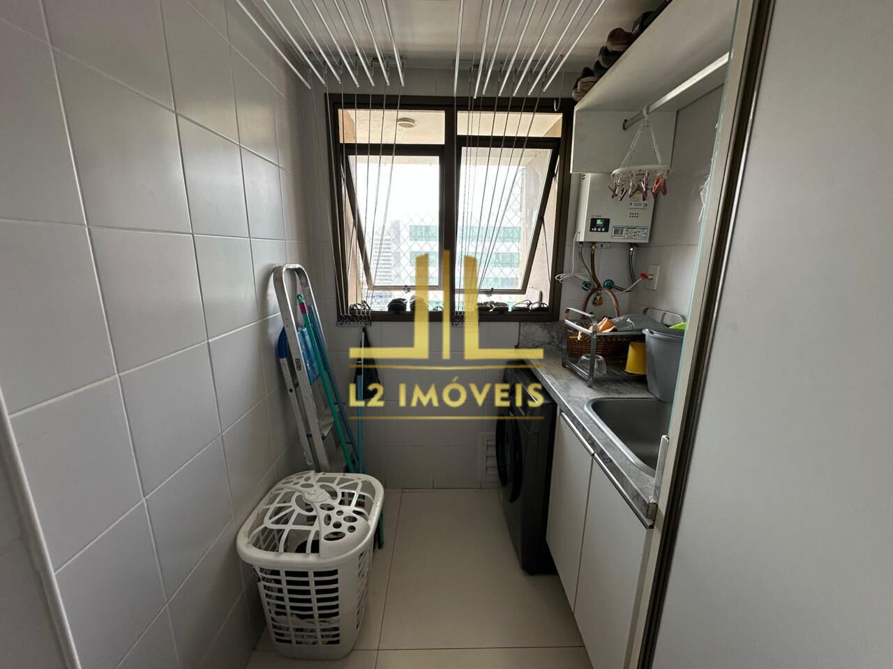 Apartamento à venda com 3 quartos, 107m² - Foto 26